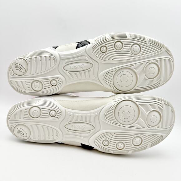 Athletic_Shoes